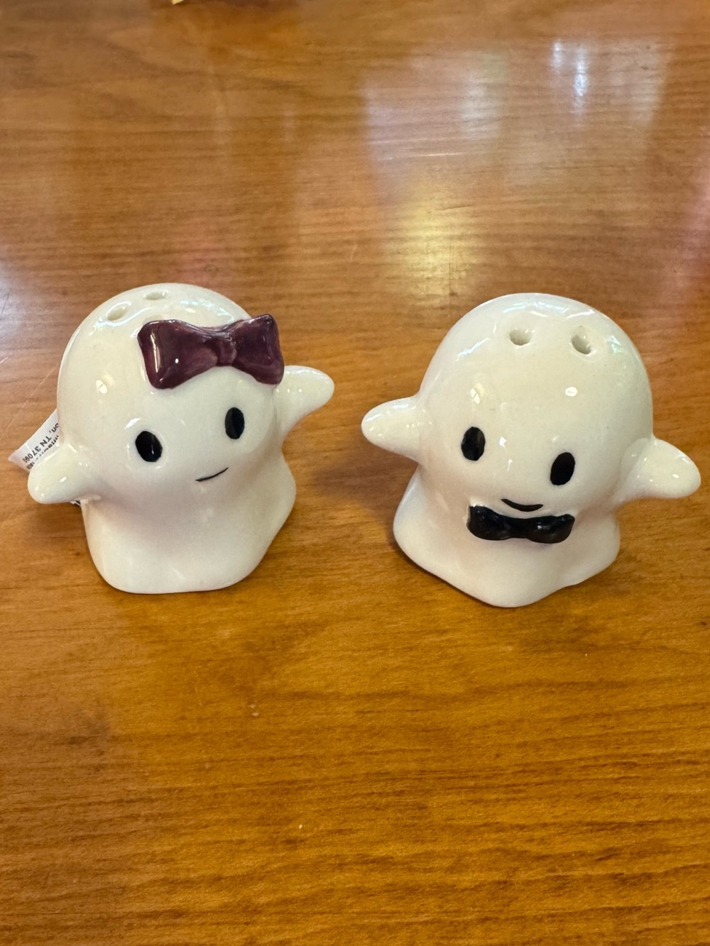 Cracker Barrel Ghost Salt & Pepper Shaker Set Halloween